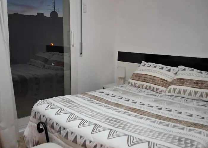 Cal Robert Apartman *